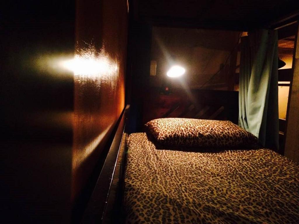 Хостел 33 Backpacker Хенгчун Экстерьер фото